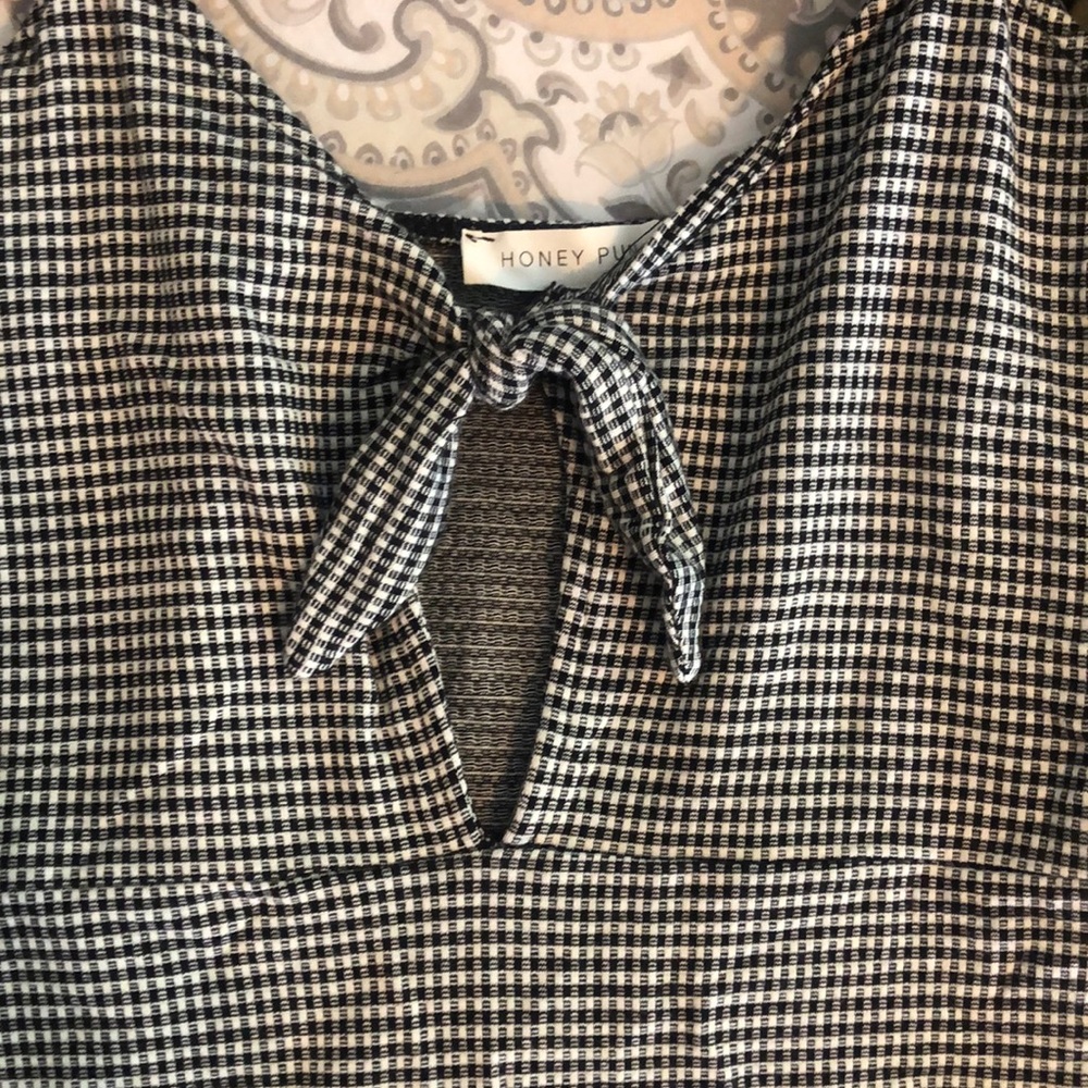 Tie from gingham bodysuit - Picture 5 of 5